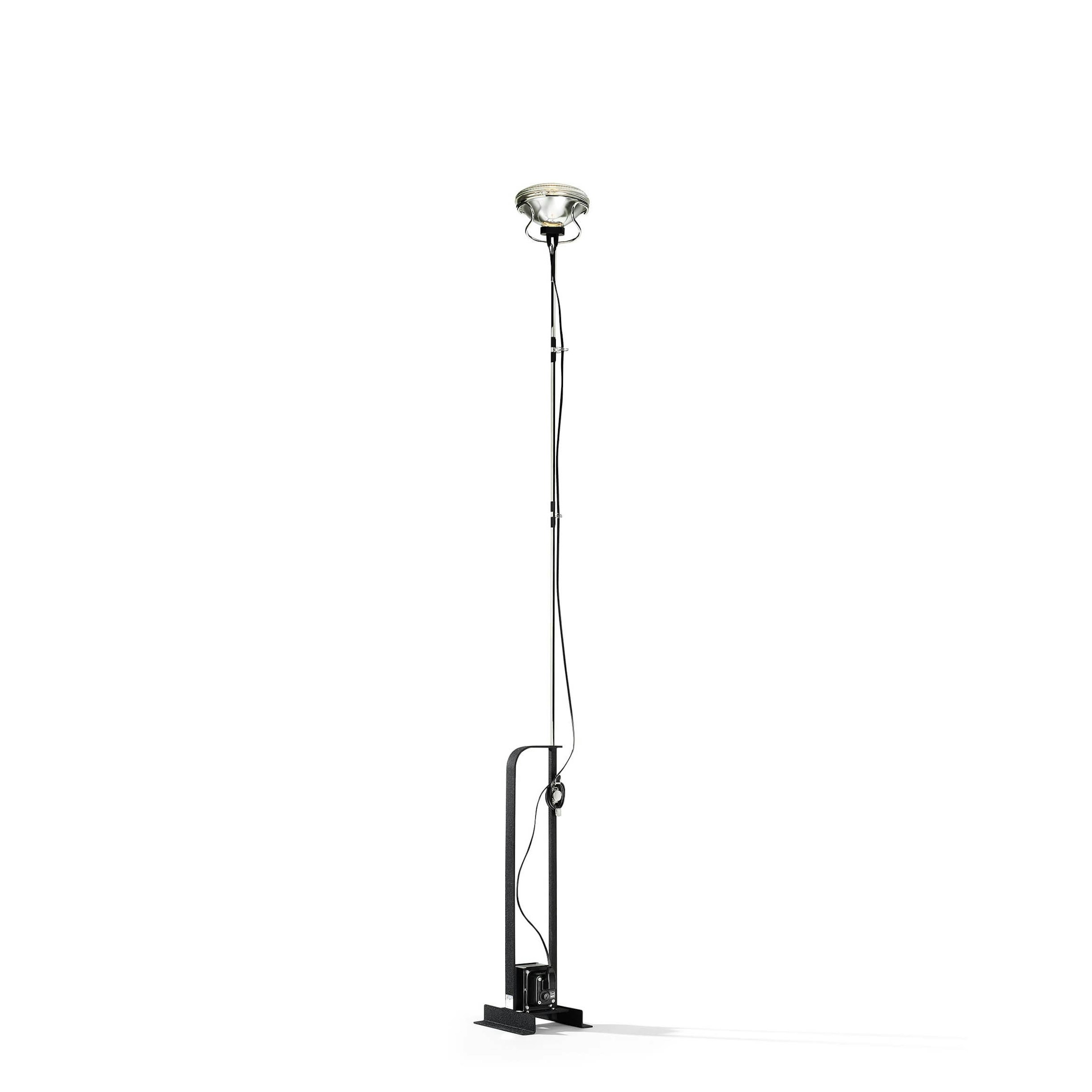 Flos-Pim-Image-Luminaire-Floor-Toio-Limited_Edition-Matte_Black